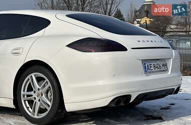 Фастбэк Porsche Panamera 2012 в Киеве