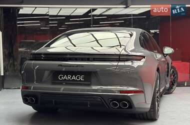 Фастбэк Porsche Panamera 2025 в Киеве