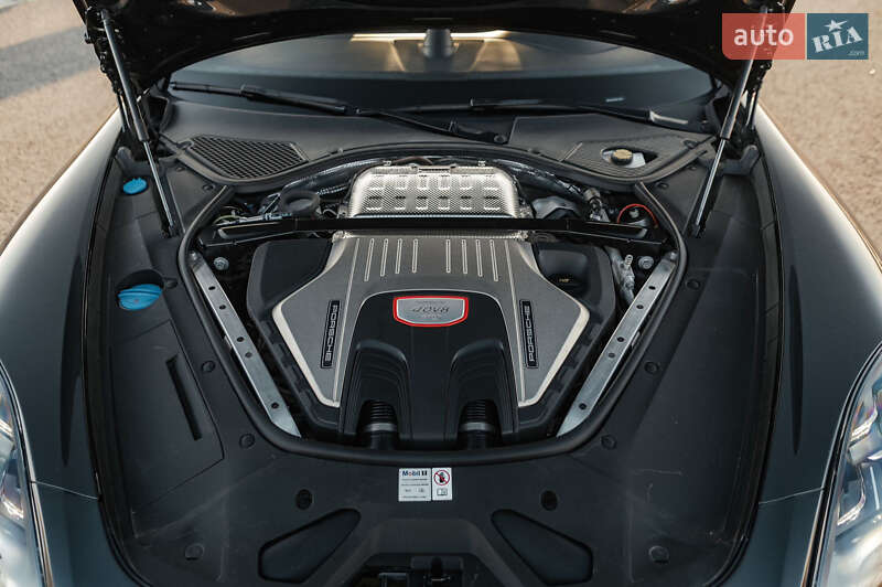 Фастбэк Porsche Panamera 2023 в Ровно