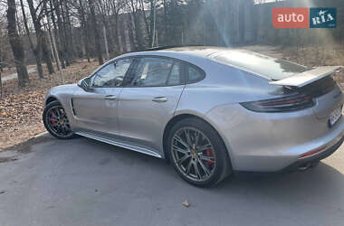 Фастбек Porsche Panamera 2017 в 
