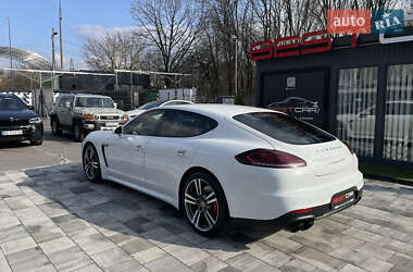 Фастбек Porsche Panamera 2013 в 