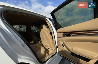 Фастбек Porsche Panamera 2013 в 