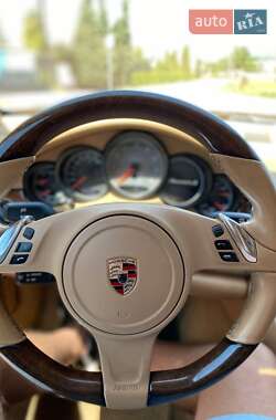 Фастбек Porsche Panamera 2012 в 