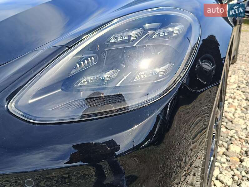 Фастбэк Porsche Panamera 2022 в Одессе