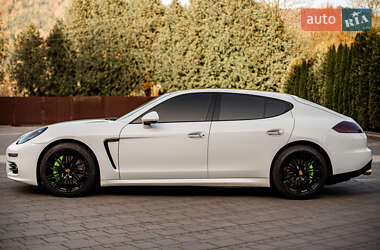 Фастбэк Porsche Panamera 2016 в 
