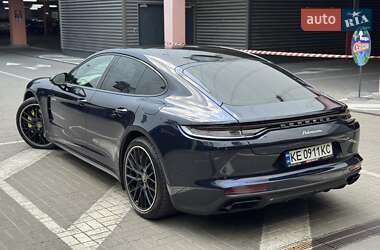 Фастбэк Porsche Panamera 2020 в 