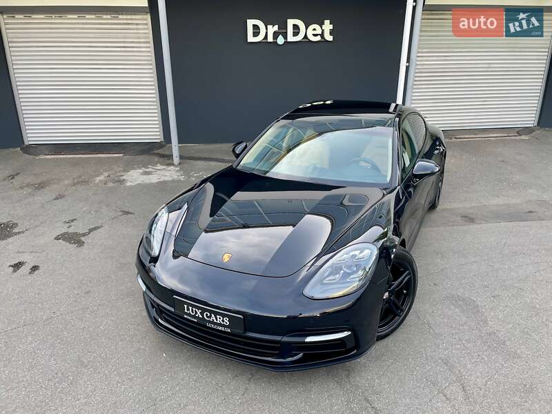 Фастбэк Porsche Panamera 2020 в Киеве