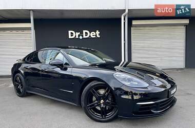 Фастбэк Porsche Panamera 2020 в Киеве