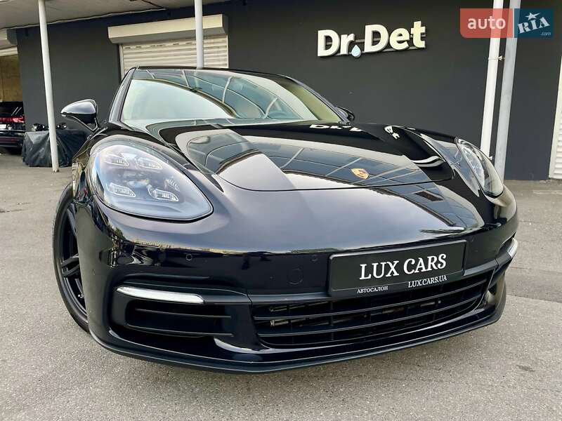 Фастбэк Porsche Panamera 2020 в Киеве