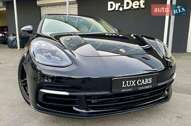 Фастбэк Porsche Panamera 2020 в 