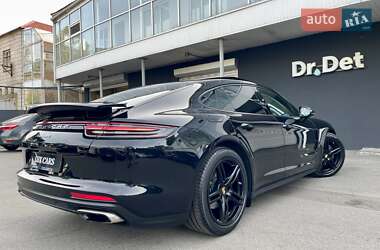 Фастбэк Porsche Panamera 2020 в 