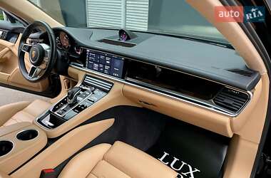 Фастбэк Porsche Panamera 2020 в 