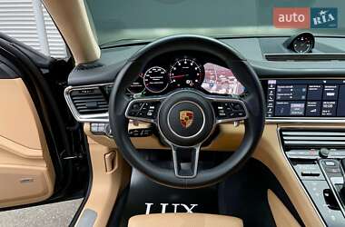 Фастбэк Porsche Panamera 2020 в 