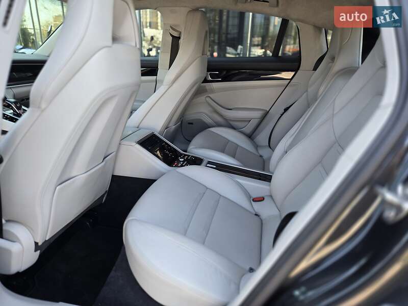 Фастбек Porsche Panamera 2017 в Одесі фото 12 Фастбек Porsche Panamera 2017 в Одесі