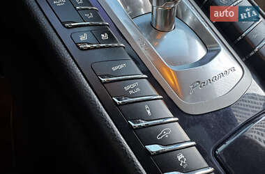 Фастбэк Porsche Panamera 2013 в 