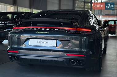 Фастбек Porsche Panamera 2021 в 