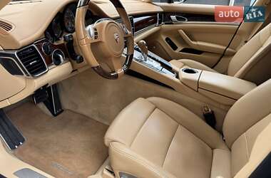 Фастбек Porsche Panamera 2013 в 