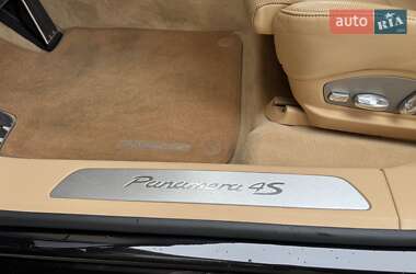 Фастбек Porsche Panamera 2013 в 