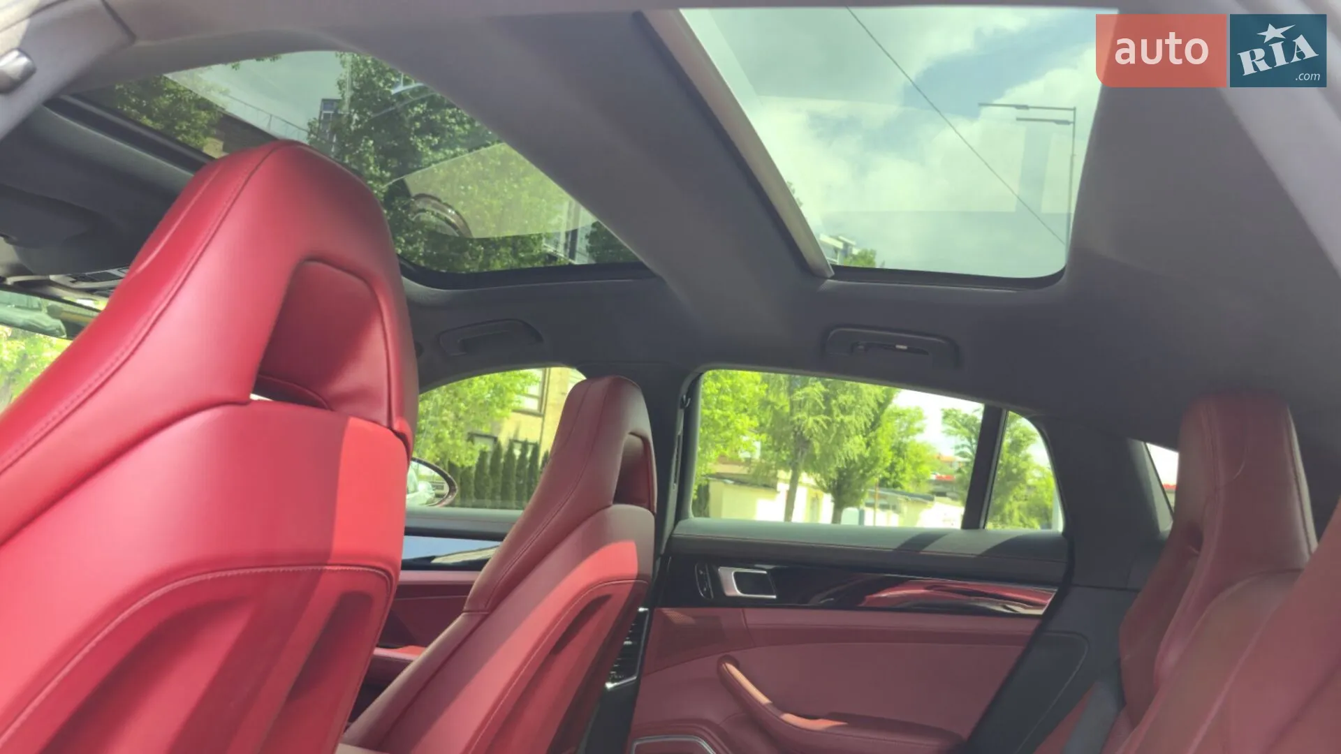2017 Porsche Panamera - мініатюра 26