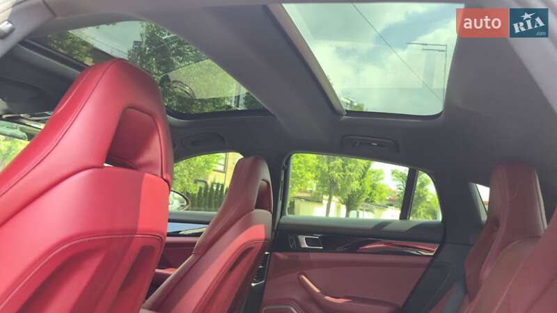 Фастбэк Porsche Panamera 2017 в Киеве фото 26 Фастбэк Porsche Panamera 2017 в Киеве