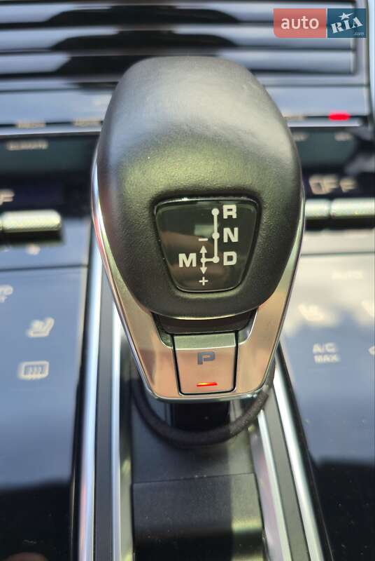 Фастбэк Porsche Panamera 2017 в Киеве фото 15 Фастбэк Porsche Panamera 2017 в Киеве