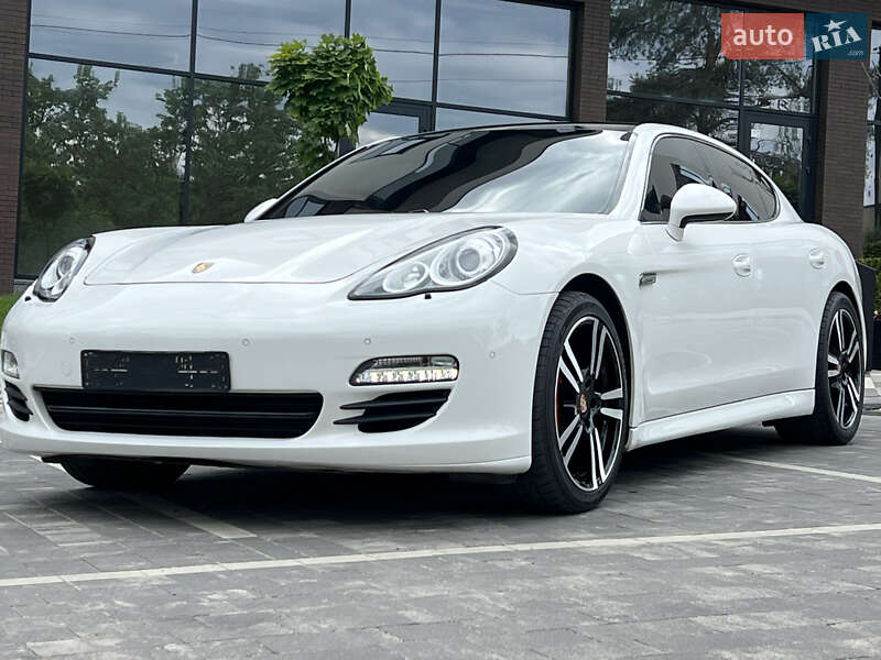 Porsche Panamera 2012