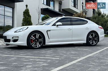 Фастбэк Porsche Panamera 2012 в 