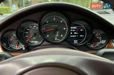 Фастбэк Porsche Panamera 2012 в 
