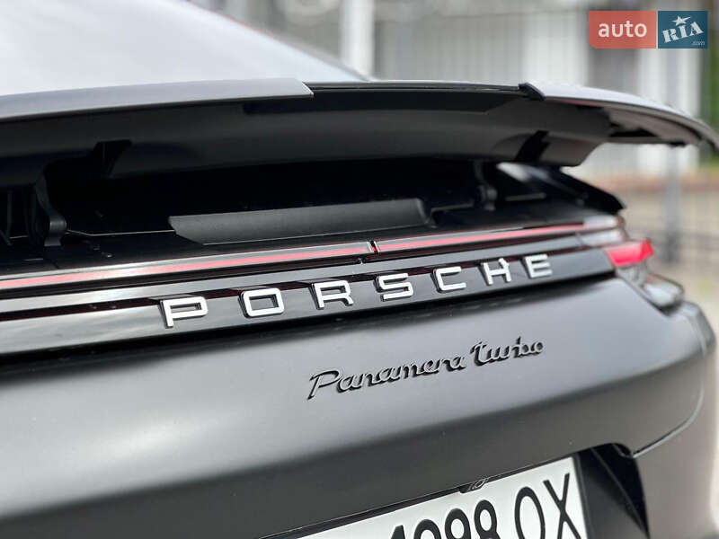 Фастбек Porsche Panamera 2017 в Києві фото 8 Фастбек Porsche Panamera 2017 в Києві