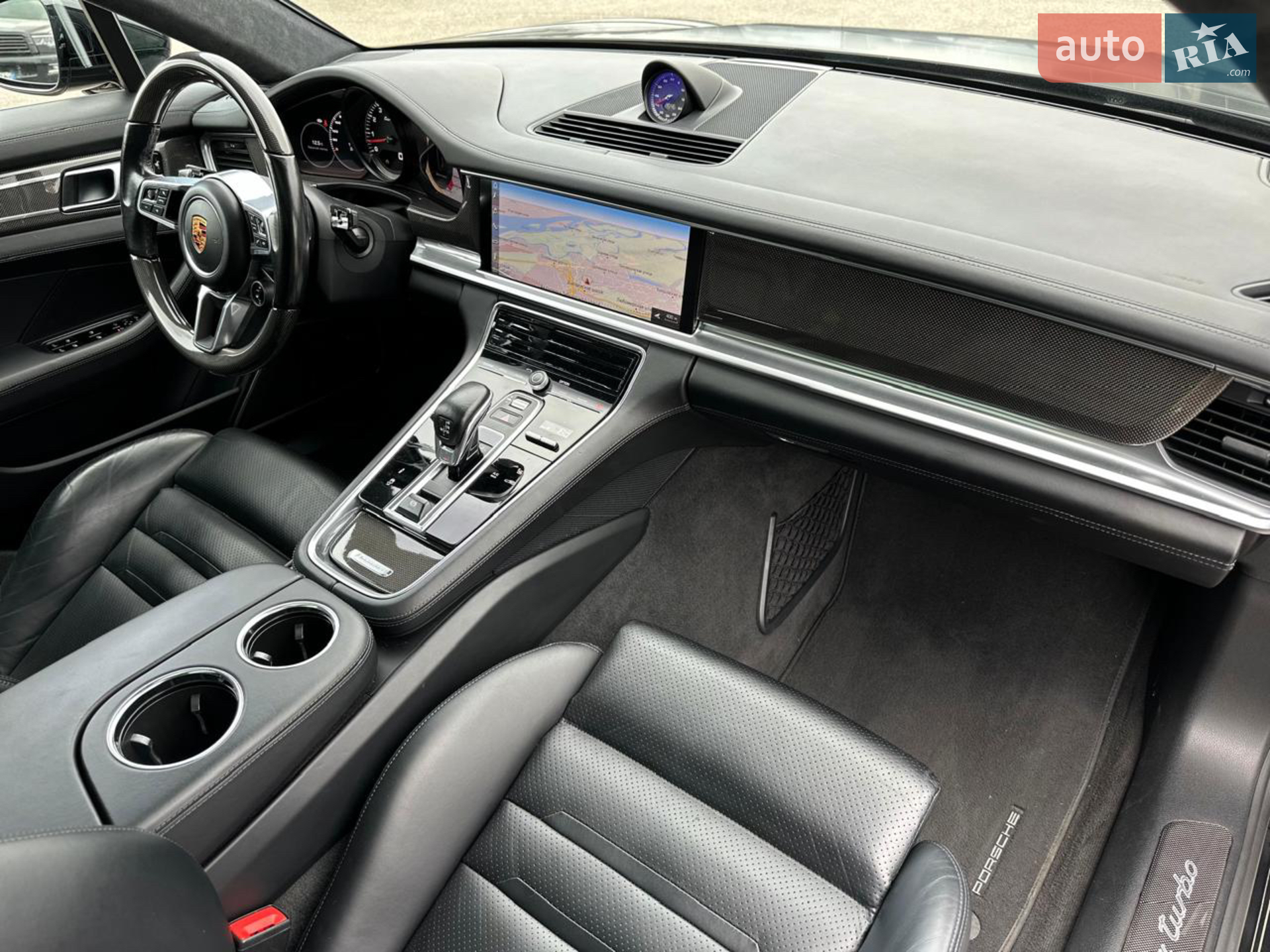 2017 Porsche Panamera - мініатюра 26