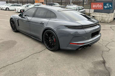Фастбек Porsche Panamera 2024 в 