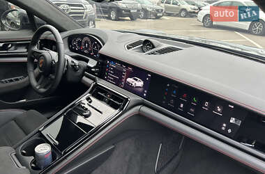 Фастбек Porsche Panamera 2024 в 