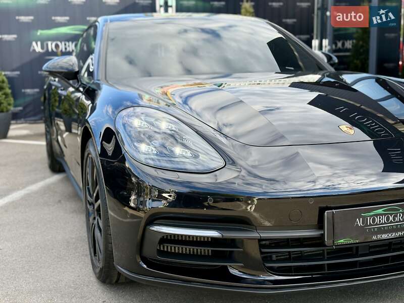 Фастбек Porsche Panamera 2016 в Києві