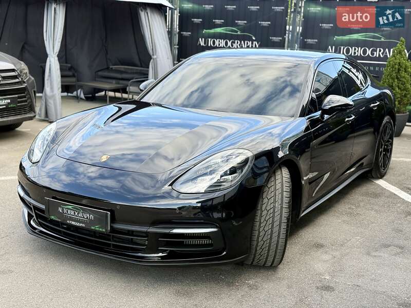 Фастбек Porsche Panamera 2016 в Києві