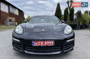 Фастбэк Porsche Panamera 2015 в 