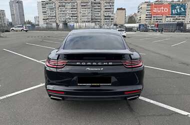 Фастбэк Porsche Panamera 2018 в 