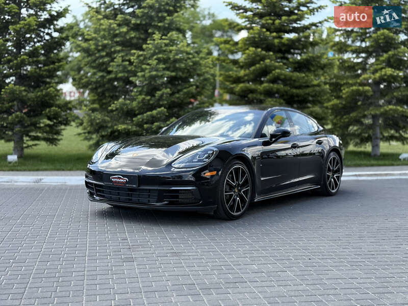 Porsche Panamera 2018