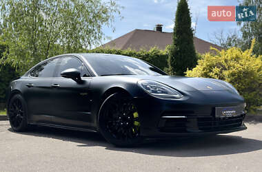 Универсал Porsche Panamera 2017 в 