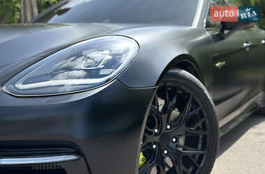 Универсал Porsche Panamera 2017 в 