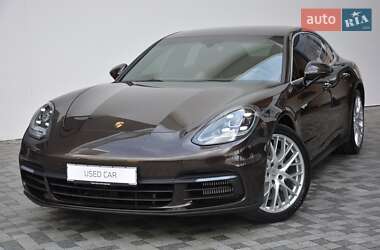 Фастбэк Porsche Panamera 2019 в Киеве