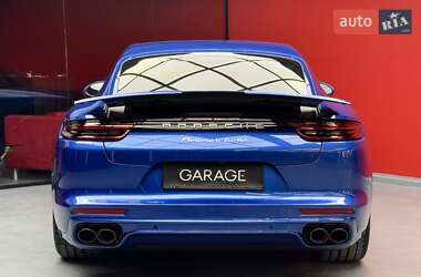 Фастбэк Porsche Panamera 2018 в 