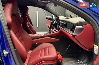 Фастбэк Porsche Panamera 2018 в 