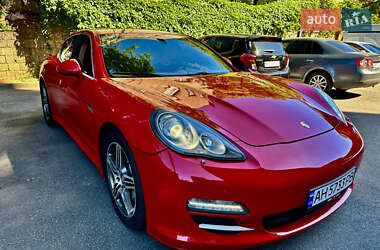 Фастбэк Porsche Panamera 2010 в Днепре