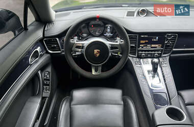 Фастбэк Porsche Panamera 2014 в 