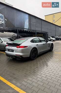 Фастбэк Porsche Panamera 2017 в Киеве