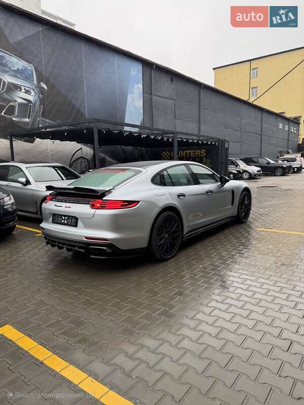 Porsche Panamera 2017