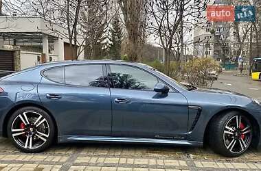 Фастбэк Porsche Panamera 2013 в Киеве