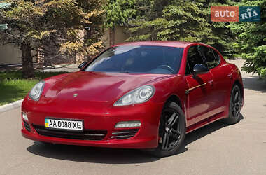 Фастбек Porsche Panamera 2010 в Києві