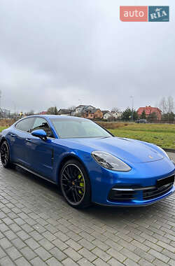 Porsche Panamera 2018
