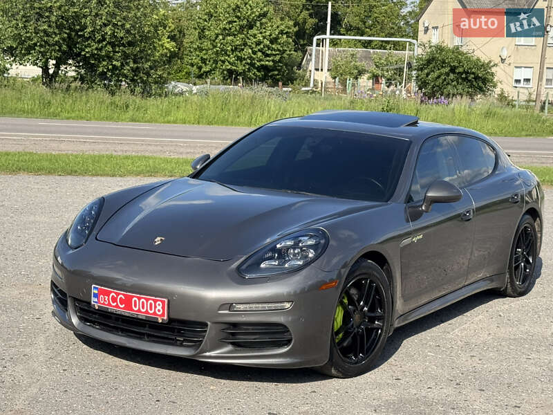 Фастбек Porsche Panamera 2016 в 